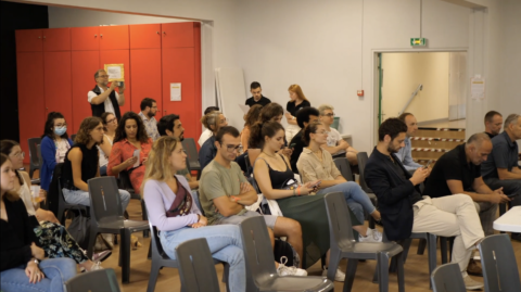 Photo des participant·e·s de la JREP 2022 assis dans un amphithéâtre